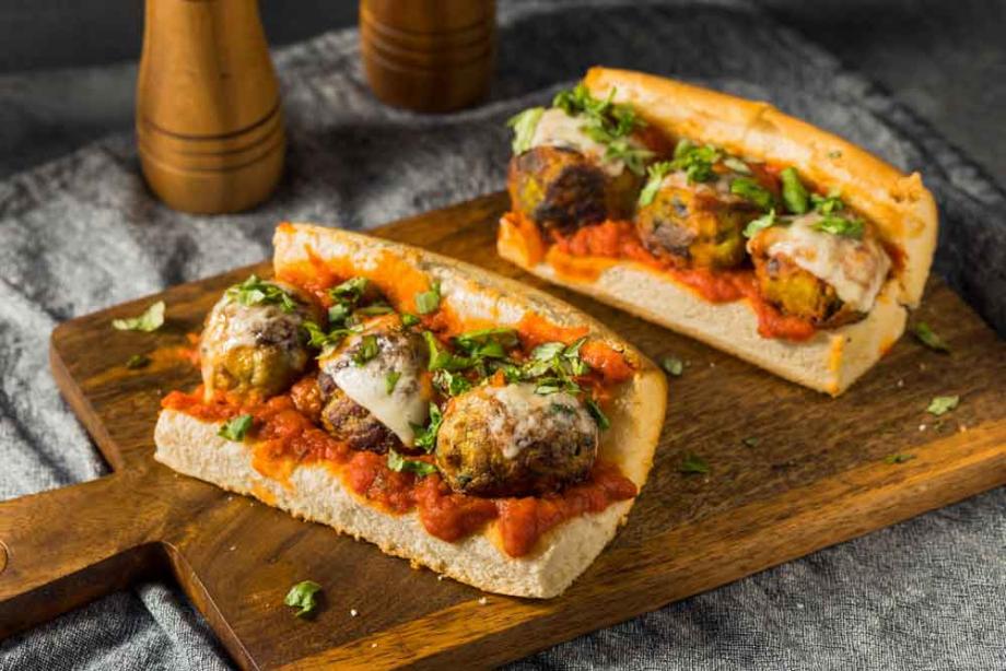 Grilled Falafel Sub mit Kokosöl