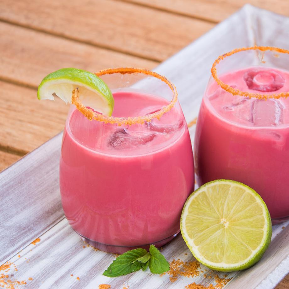 Fruchtige Kokos-Himbeer-Margarita