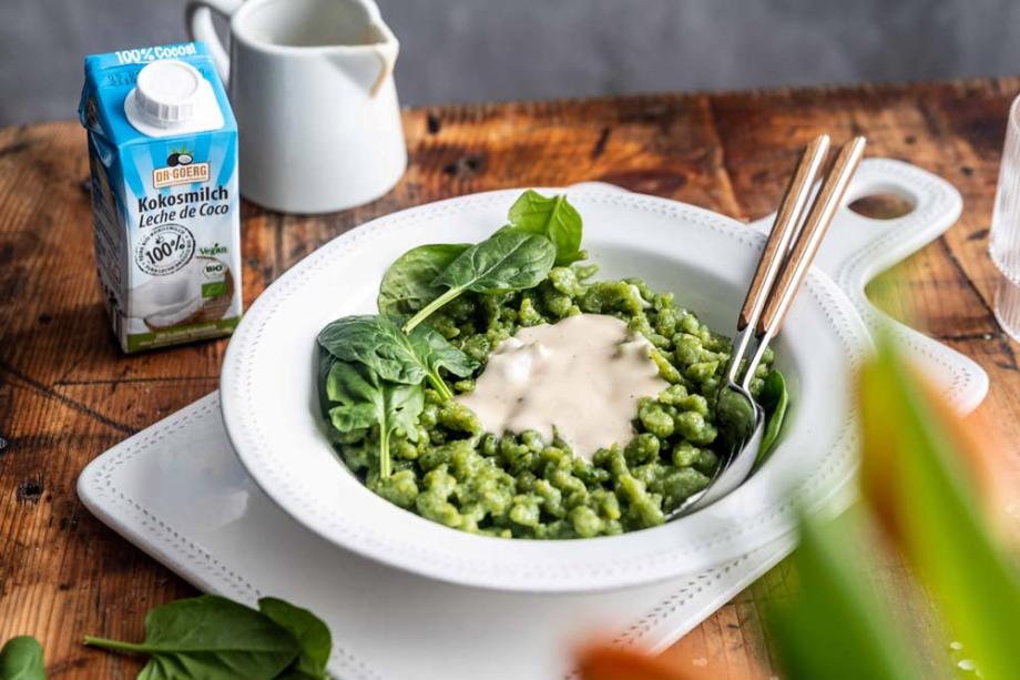 Spinatspätzle mit veganer "Käse"soße