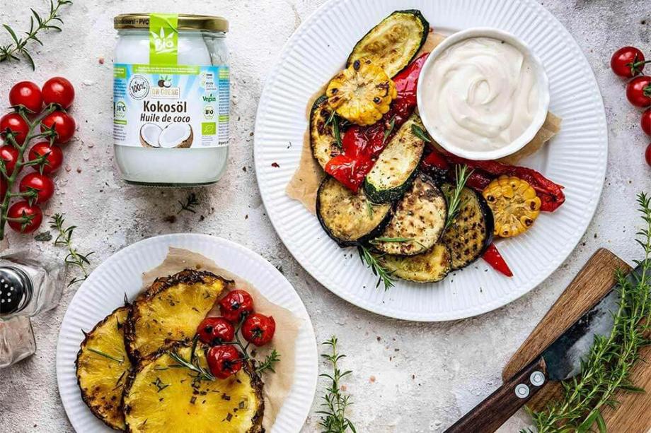 Sommerliches Grillgemüse mit Kokos-Limettendip