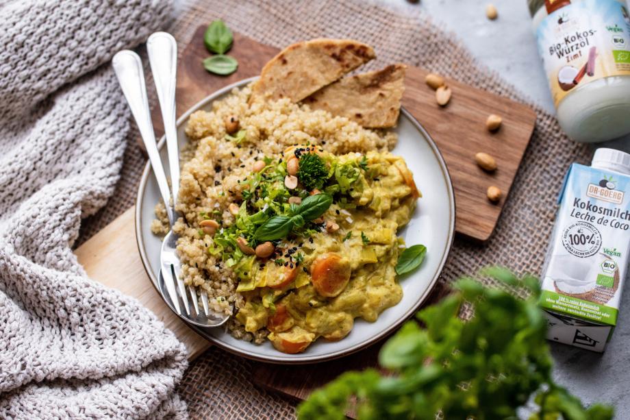 Süßkartoffel-Kokos-Curry mit Quinoa