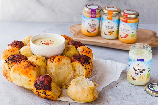 Buntes Zupfbrot mit Bio-Kokos-Würzölen
