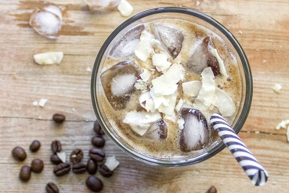 Kokos-Bananen-Eiskaffee
