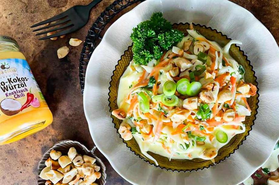 Coleslaw mit Mango-Chili-Dressing