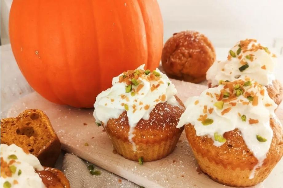 Kürbis Muffins mit Frischkäse-Frosting