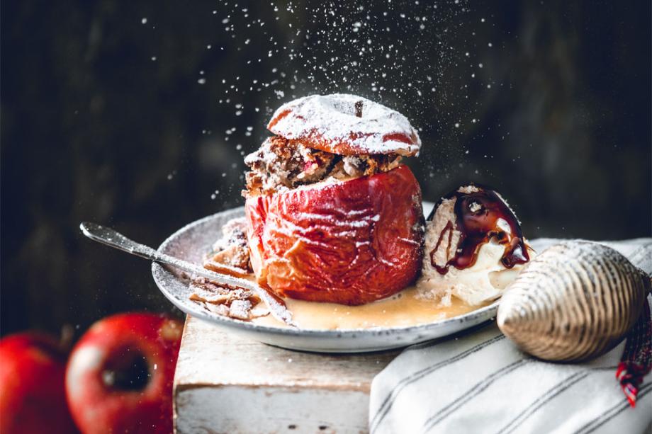 Bratapfel mit Preiselbeer-Kokos-Füllung