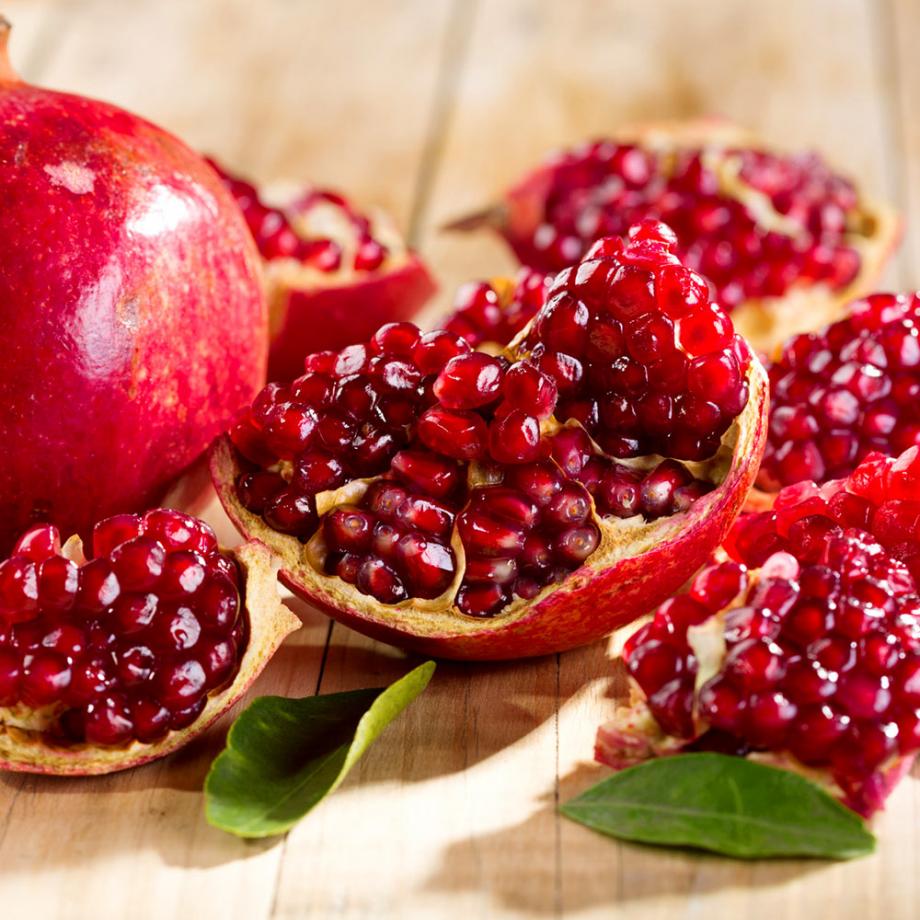 Spinatsalat mit Granatapfel