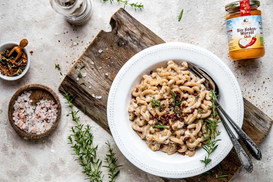 Scharfe Chili-Cheese-Pasta